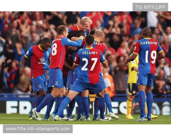 后场组合找回状态,球队士气大振!,后场足球 后场组合找回状态,球队士气大振!,后场足球